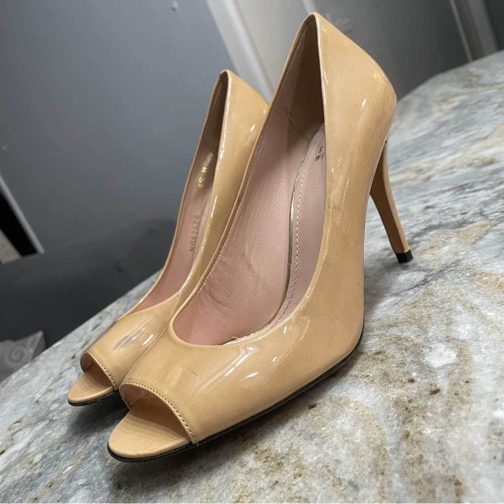 Stuart Weitzman Beige Nude Patent Leather Peep Toe Pump Women’s Size 8.5